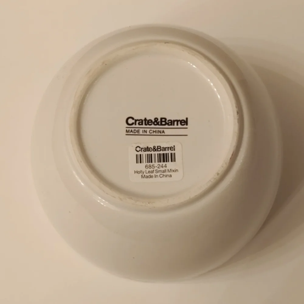 Crate & Barrel Holly Leaf Bowl